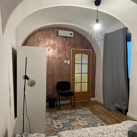 O9a Private In Center Homestay szállás